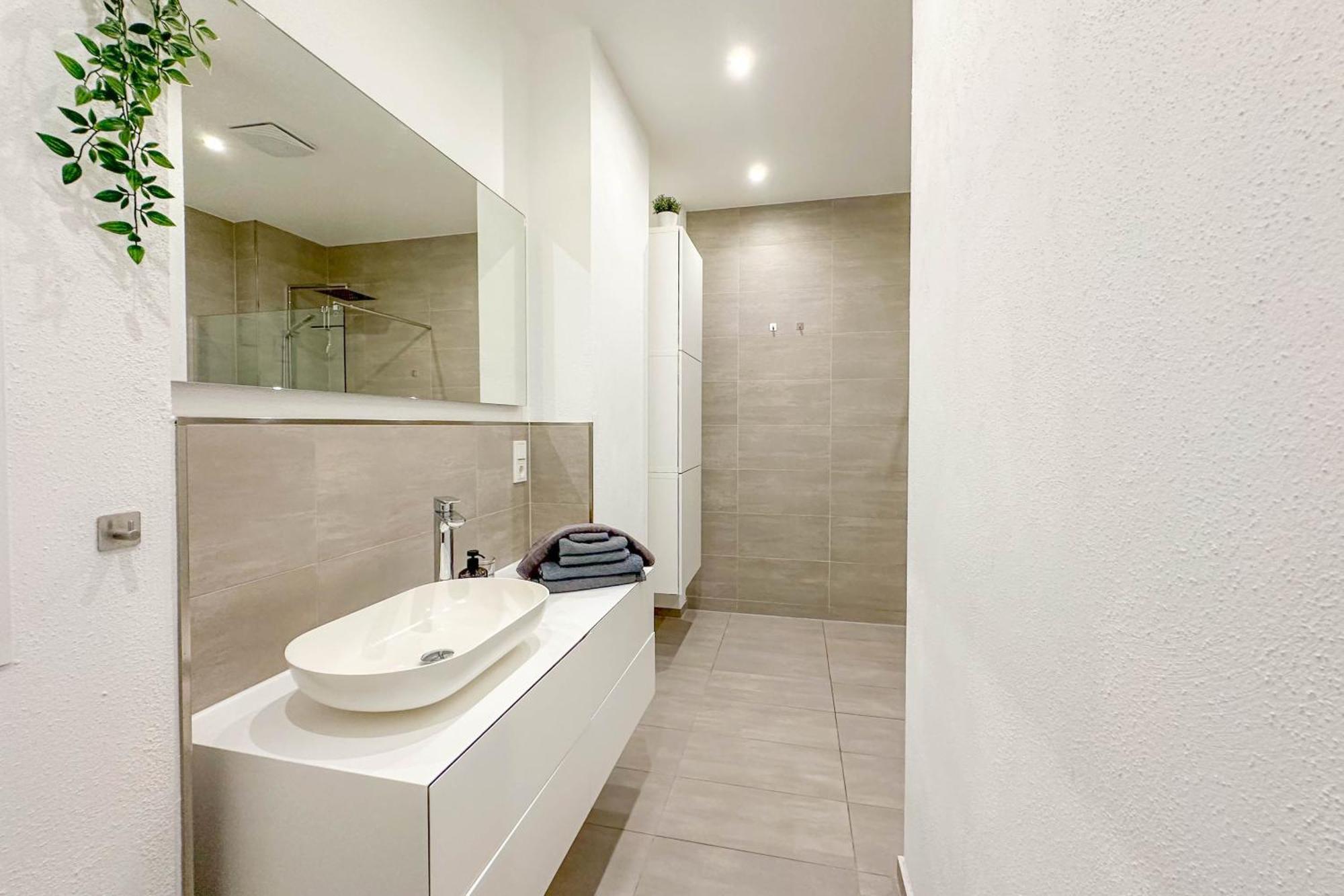 Modernes Trierer Cityloft Mit Grossem Balkon Extérieur photo
